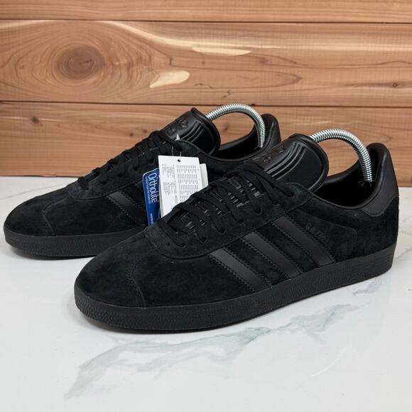adidas gazelle leather trainers triple black